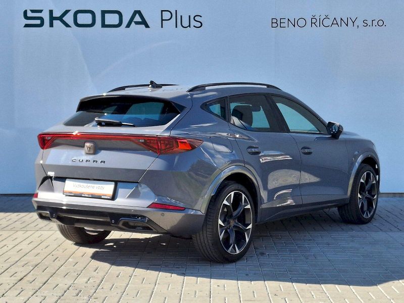 Cupra Formentor (2024) DSG 1,5TSi 110kW - fotka 2 z 35