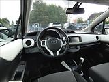 Toyota Yaris 1,3 1.33 VVT-i Trend,ČR,kamera - náhled 11