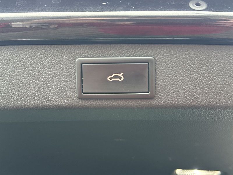 Škoda Superb (2022) Combi 2.0 TDI DSG Style - fotka 28 z 36