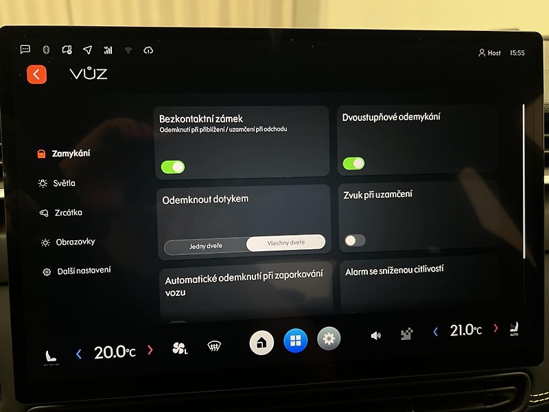 Lynk & Co 01 CORE PHEV AUT CZ 1.maj - fotka 35 z 46