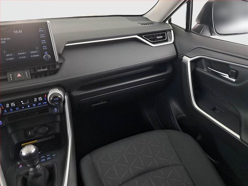 Toyota RAV4 (2022) 2.0 Valvematic - fotka 8 z 17