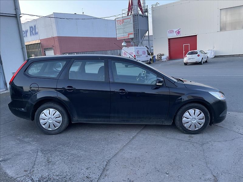 Ford Focus 1,6TDCi*80kW*+nové let. pneu*S - fotka 4 z 37
