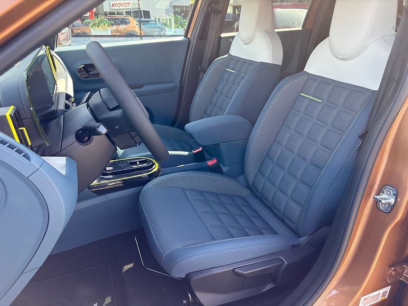 Fiat Grande Panda (2026) La Prima 1.2 Turbo Hybrid 110k - fotka 16 z 25