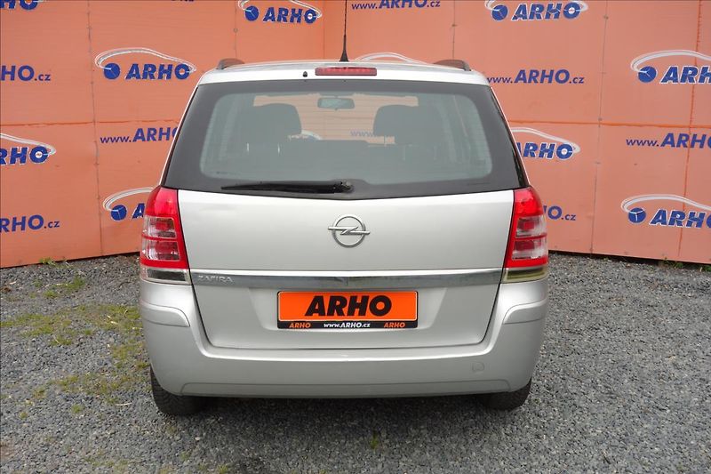 Opel Zafira 1,8 i 103KW,ČR,1 MAJ.,7 MÍST. - fotka 6 z 37