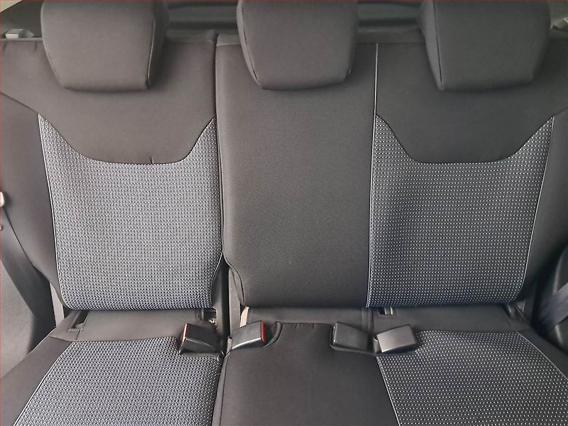 Ford Tourneo Courier (2017) Trend 1.0 EcoBoost, 5Míst, ČR - fotka 10 z 16