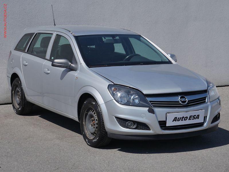 Opel Astra (2011) 1.6 16V, ČR, AC, temp - fotografie inzerátu