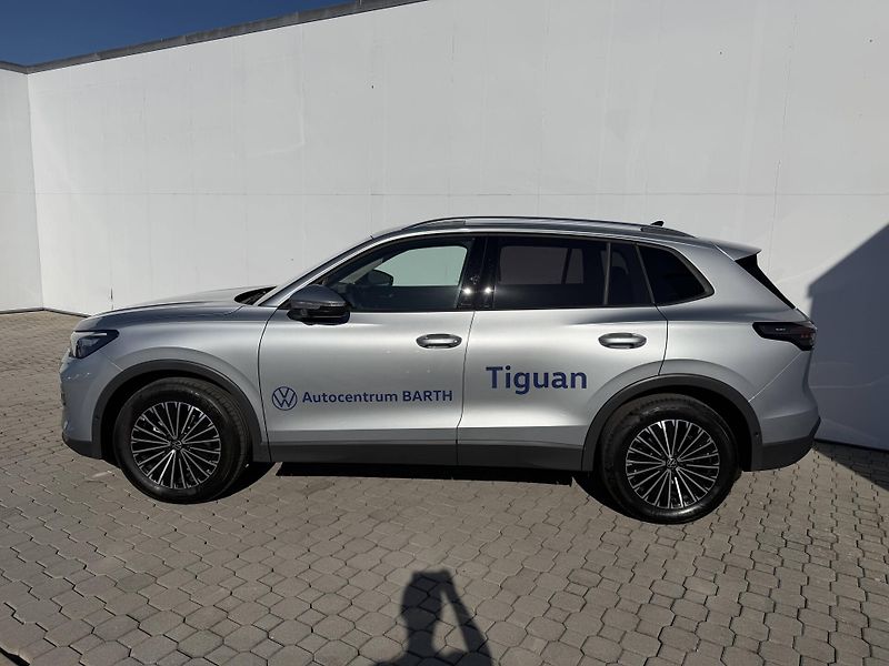 Volkswagen Tiguan (2025) People 7DSG mHEV 1,5eTSI - fotka 3 z 25