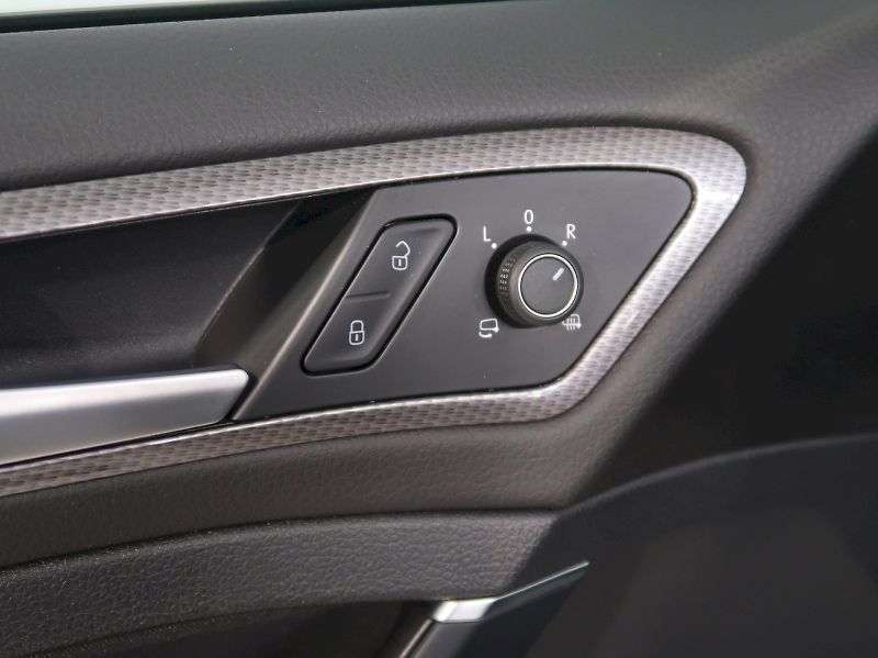 Volkswagen Golf (2019) ALLTRACK 2.0TDI 135kW 4M DSG - fotka 13 z 39