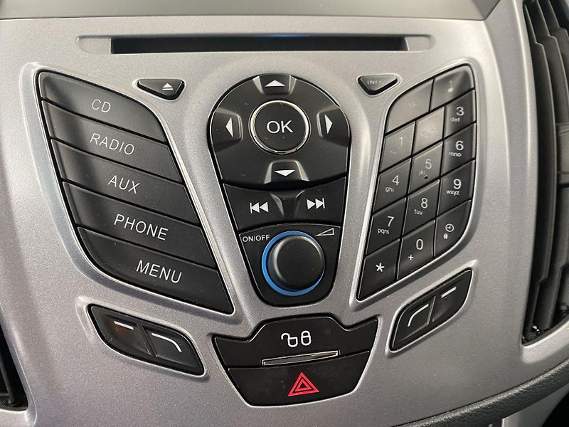 Ford C-MAX Trend 1,6TDCi, ČR, 1.MAJ - fotka 18 z 27
