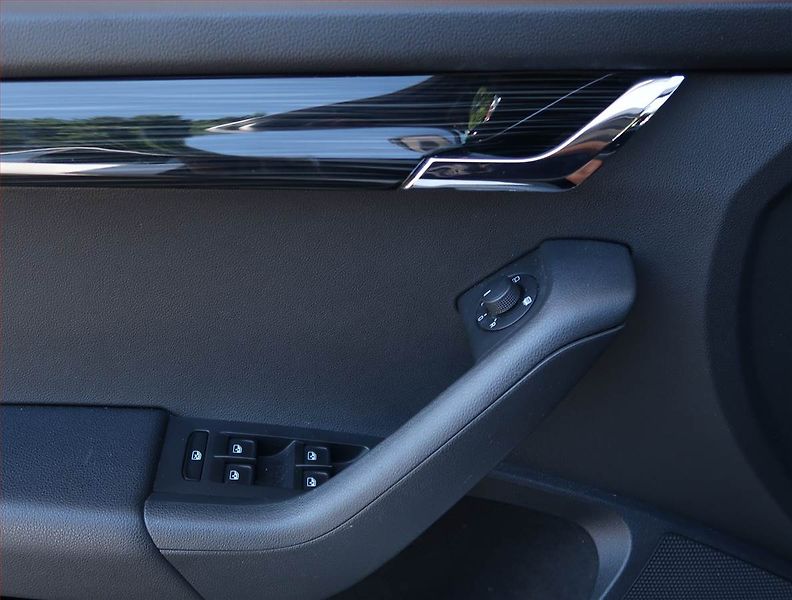 Škoda Octavia (2018) Style 1.6 TDI, Tempomat - fotka 17 z 17