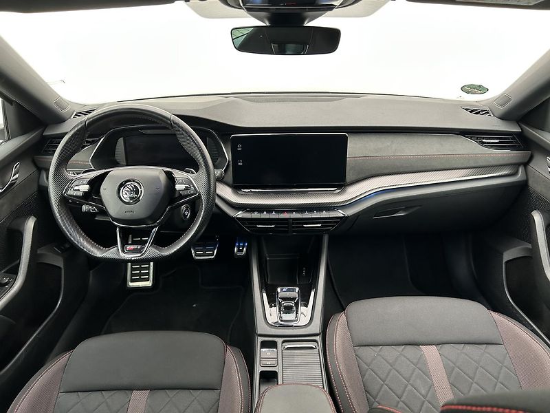 Škoda Octavia 2.0 TDI RS - fotka 5 z 33