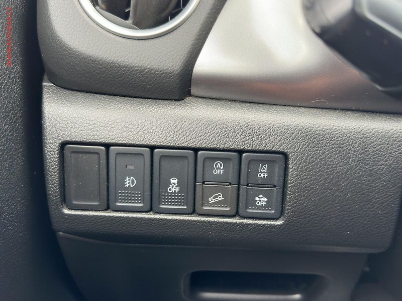 Suzuki Vitara (2022) 1.4BJet AllGrip, ČR, LED - fotka 12 z 22