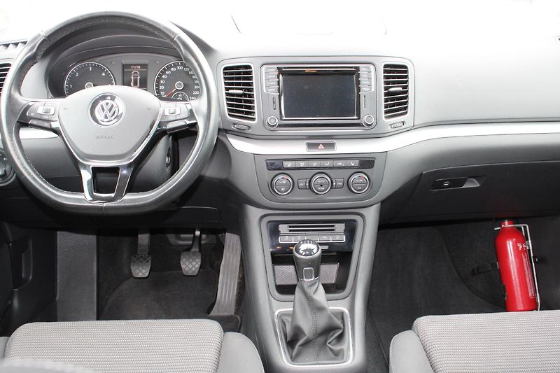 Volkswagen Sharan (2016) 2,0TDI KLIMA NAVI 7MIST - fotka 21 z 30