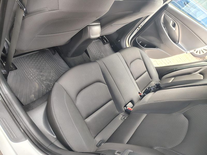 Hyundai i30 1.4 /103kW - fotka 10 z 13
