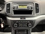 Volkswagen Sharan 2,0 TDI Panorama Automat DSG - náhled 35