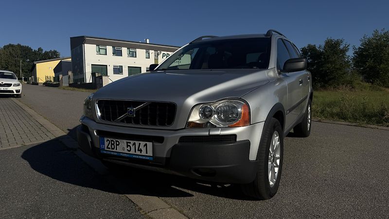 Volvo XC90 (2005) 2.4 D5 MANUÁL 120KW HEZKÝ STAV - fotka 2 z 32