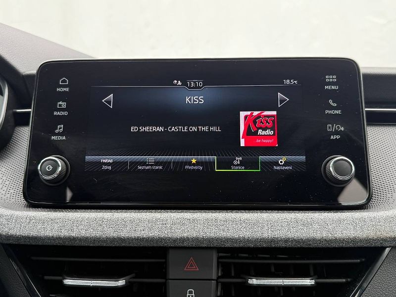 Škoda Kamiq (2025) 1.0 TSI 85 kW 130 let - fotka 12 z 21