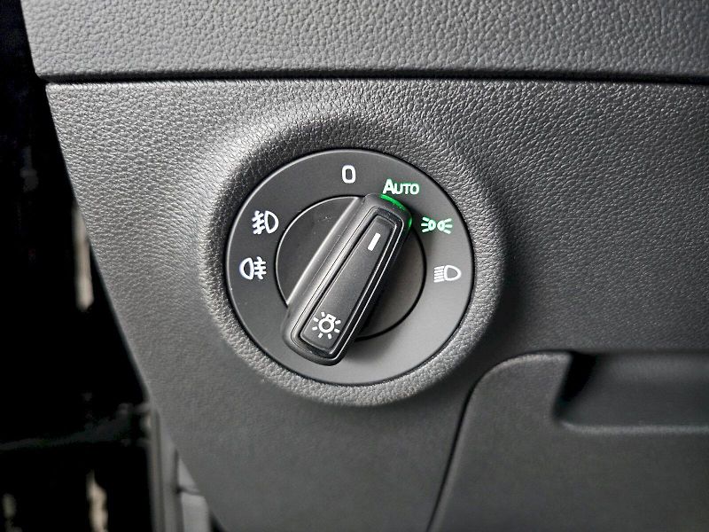 Škoda Karoq (2024) 1.5TSI 110kW DSG Selection - fotka 26 z 31