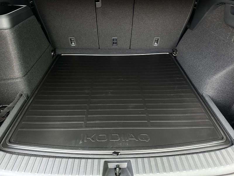 Škoda Kodiaq Exclusive 1.5TSi iV 150kW DSG - fotka 48 z 52