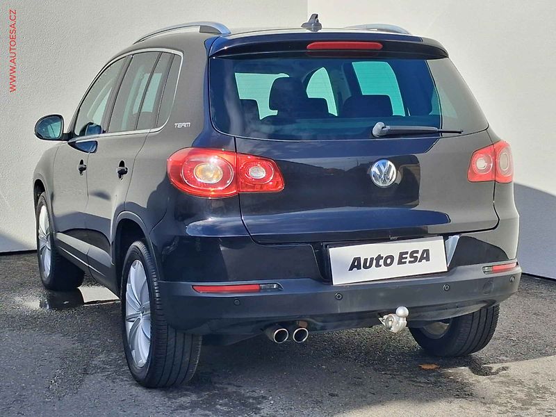 Volkswagen Tiguan (2011) 2.0 TDi 4x4, Team, bixen - fotka 6 z 19