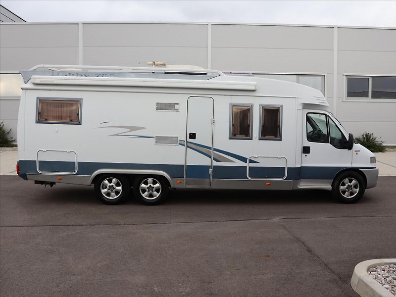 Fiat Ostatní 2,8 JTD 94kW Hobby 700 - fotka 8 z 44