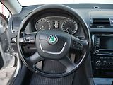 Škoda Octavia (2010) 2.0TDi 4x4, Navi, xenon - náhled 16