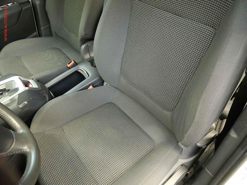 Peugeot 5008 (2015) 1.6HDi, ČR, AT, headUP - fotka 9 z 22
