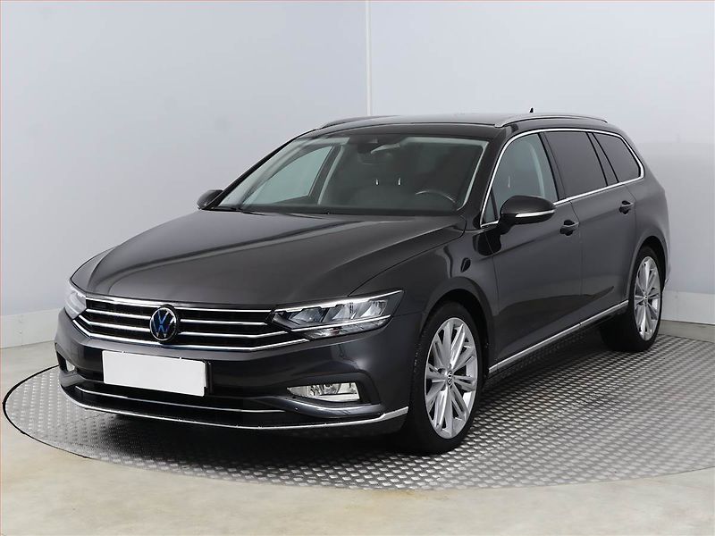 Volkswagen Passat (2020) 2.0 TDI - fotka 2 z 22