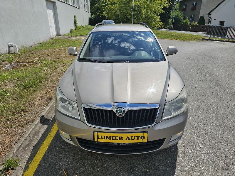 Škoda Octavia (2011) 2 1.6TDI FACELIFT - fotka 8 z 18
