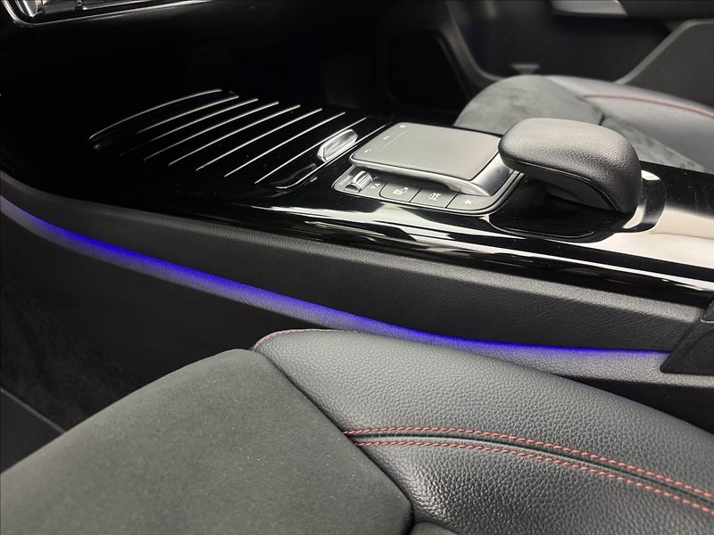Mercedes-Benz Třídy A 1,3 AMG DPH KAMERA VÝHŘEV ČR - fotka 35 z 40