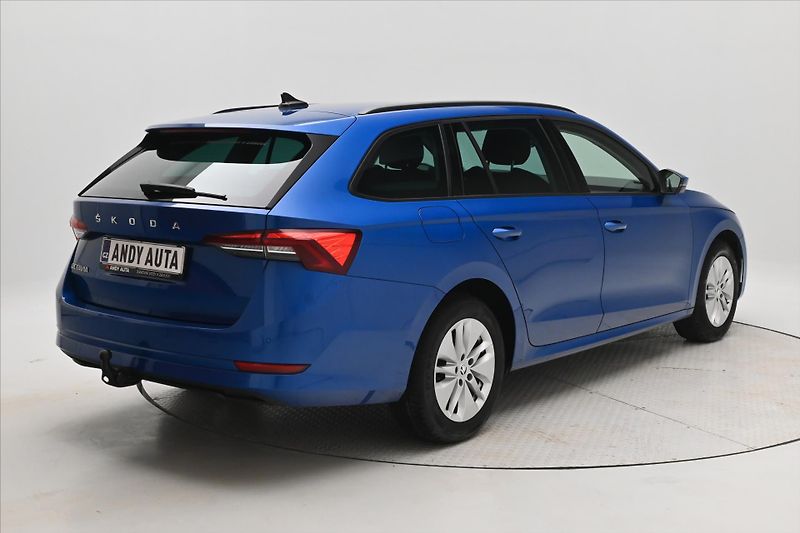 Škoda Octavia 2,0 TDI 110 kW TAŽNÉ Style Zár - fotka 5 z 30