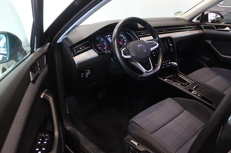 Volkswagen Passat (2021) 2.0TDI DSG Nez.Topení LED - fotka 14 z 38