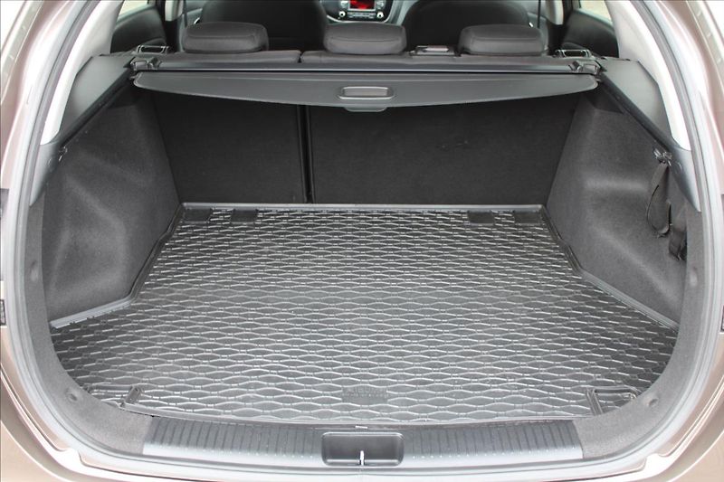 Kia Ceed 1,6 CRDi  ČR,COMFORT PLUS - fotka 28 z 31