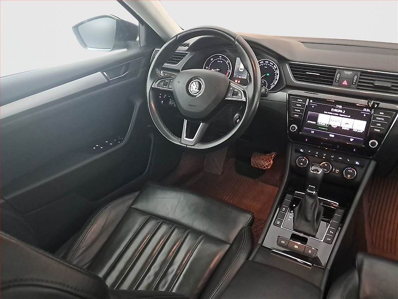 Škoda Superb (2016) Style 2.0 TDI, Automat, Kůže - fotka 7 z 20