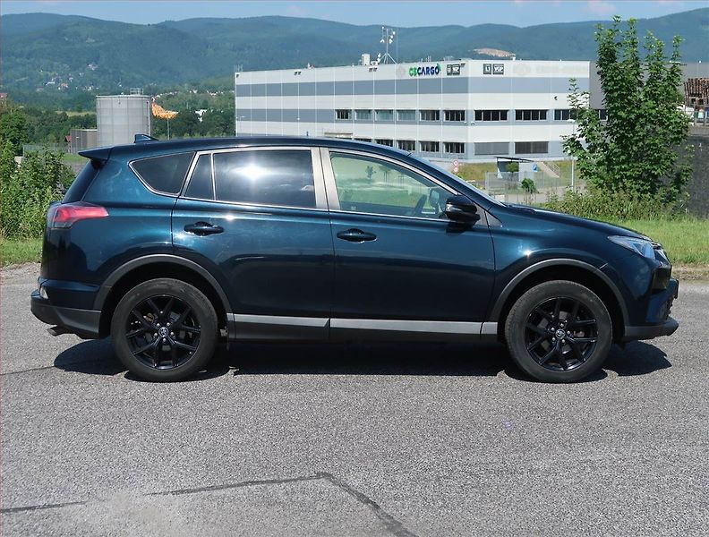 Toyota RAV4 (2018) 2.0 VVT-i - fotka 6 z 13