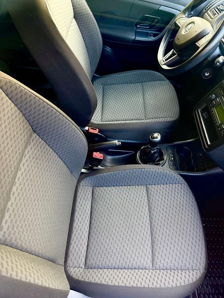 Škoda Fabia (2013) Škoda Fabia manuál  - fotka 10 z 15