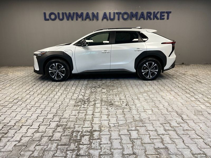 Toyota bZ4X PRESTIGE AWD - fotka 18 z 18