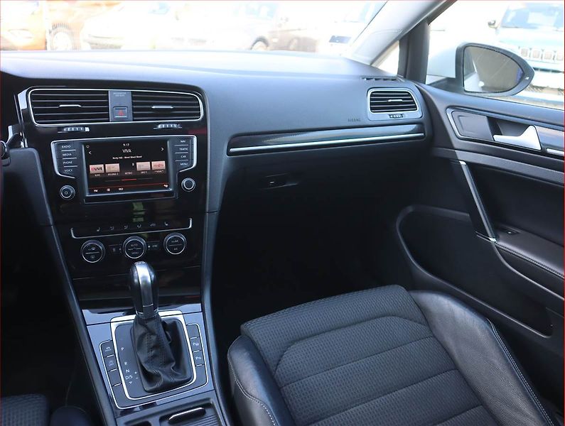 Volkswagen Golf (2015) 2.0 TDI, Automat, Serv.kniha - fotka 8 z 22
