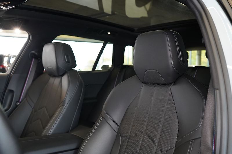 BMW Řada 5 540d xDrive, M Pro, Ventilace - fotka 20 z 46