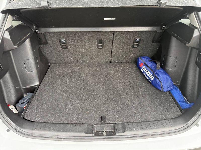 Suzuki Vitara (2020) 1.4 BoosterJet 95 kW Premium - fotka 21 z 22