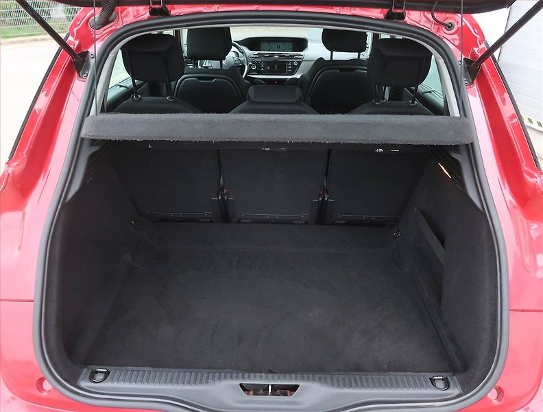 Citroën C4 Picasso (2016) 1.6 BlueHDi, Tempomat - fotka 13 z 21