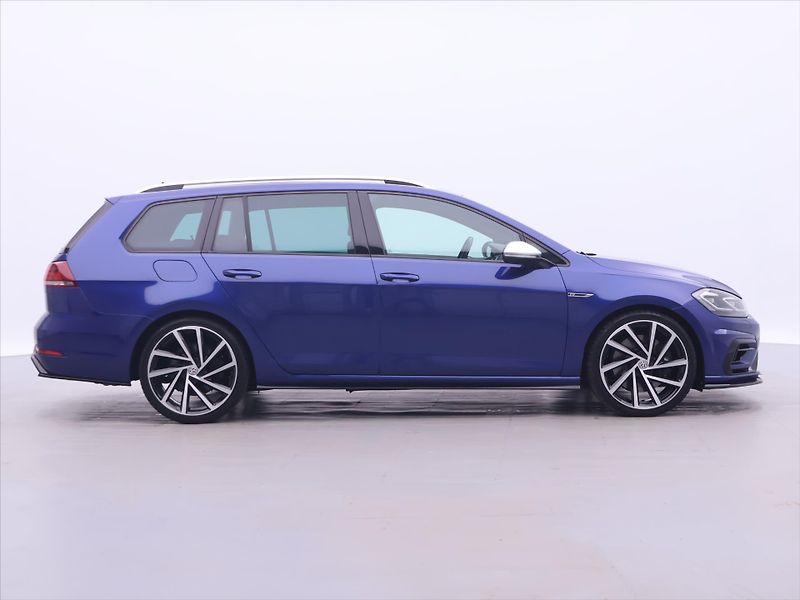 Volkswagen Golf 2,0 TSI R 228kW 4M DSG Virtual - fotka 8 z 40
