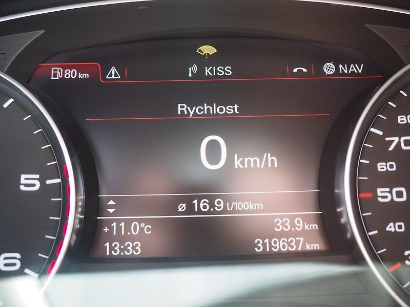 Audi A6 (2013) Avant 3.0 TDI, 150 kW - fotka 31 z 41