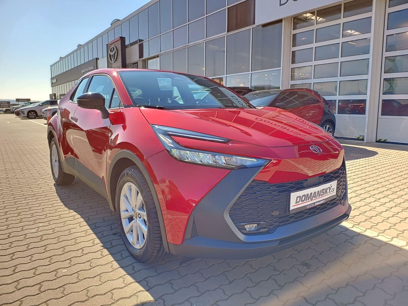 Toyota C-HR 1.8 FHEV COMFORT  - 0% úrok