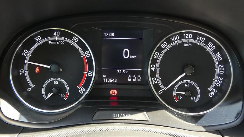 Škoda Fabia Combi 1,0 TSI Ambition Tour - fotka 13 z 22