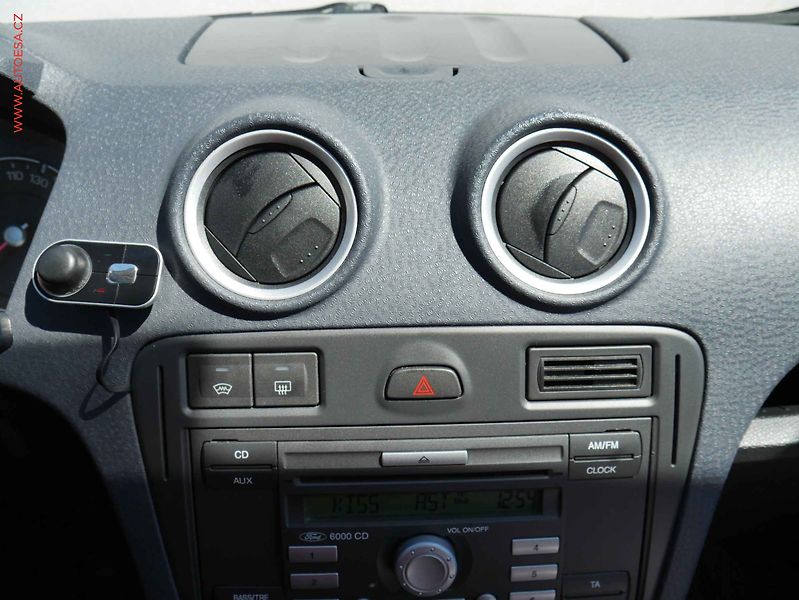 Ford Fusion (2012) 1.4i, ČR, AC, tažné - fotka 13 z 17