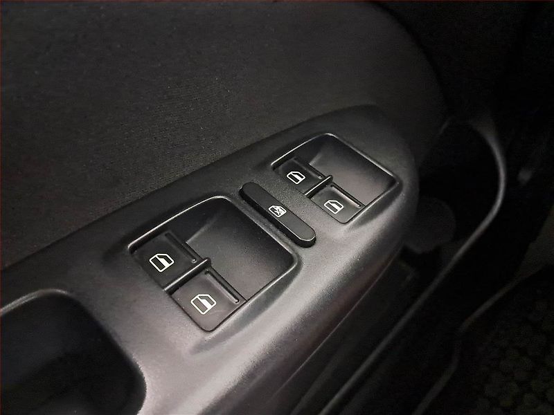 Škoda Octavia (2012) Elegance 1.6 TDI, po STK - fotka 16 z 17