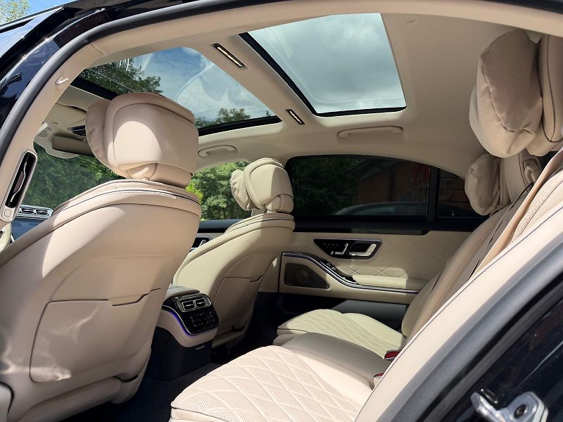 Mercedes-Benz Třídy S S450d-L-4M-AMG-3D-R21 - fotka 19 z 35