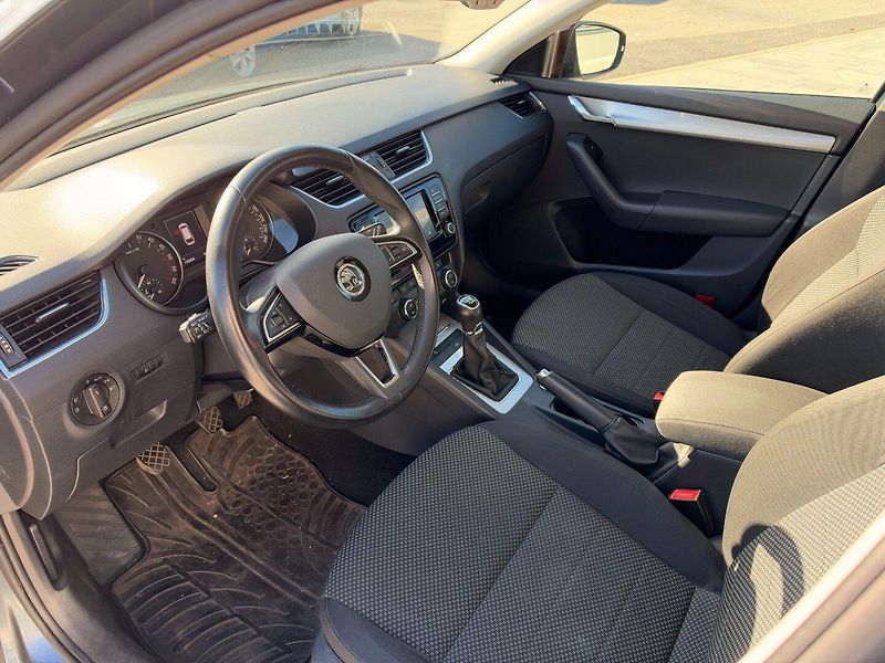 Škoda Octavia (2016) 1.6 TDI 81kW - fotka 11 z 35