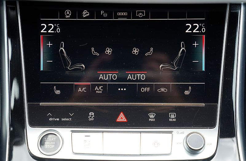 Audi Q7 50 TDI/Q/360/20/Sline/DPH - fotka 42 z 50